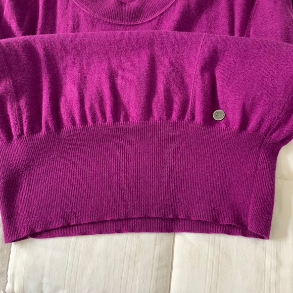 Calvin Klein - Picture 5 of 6